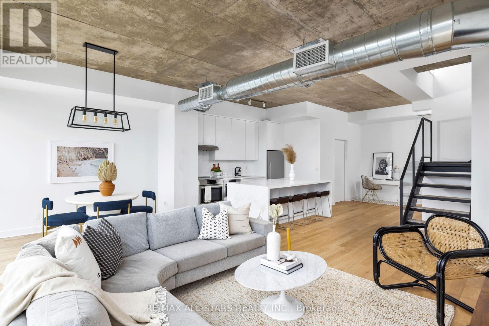 Photo of 60 Bathurst Street