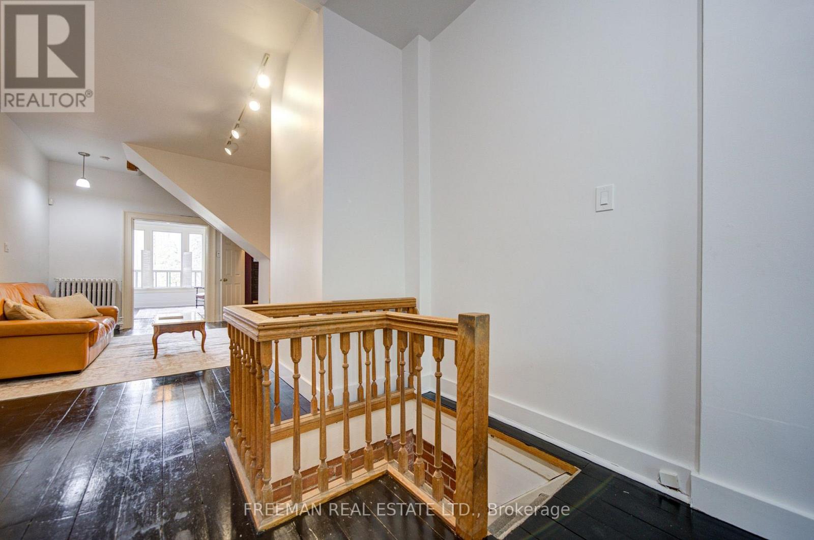 63 SUSSEX AVENUE - 14