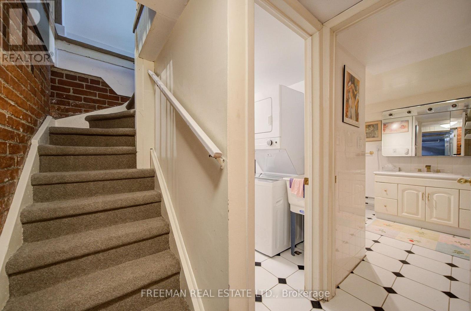 63 SUSSEX AVENUE - 35