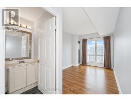 Bathroom - Ph103 - 8 Lee Centre Drive, Toronto, ON M1H3H8 Photo 8