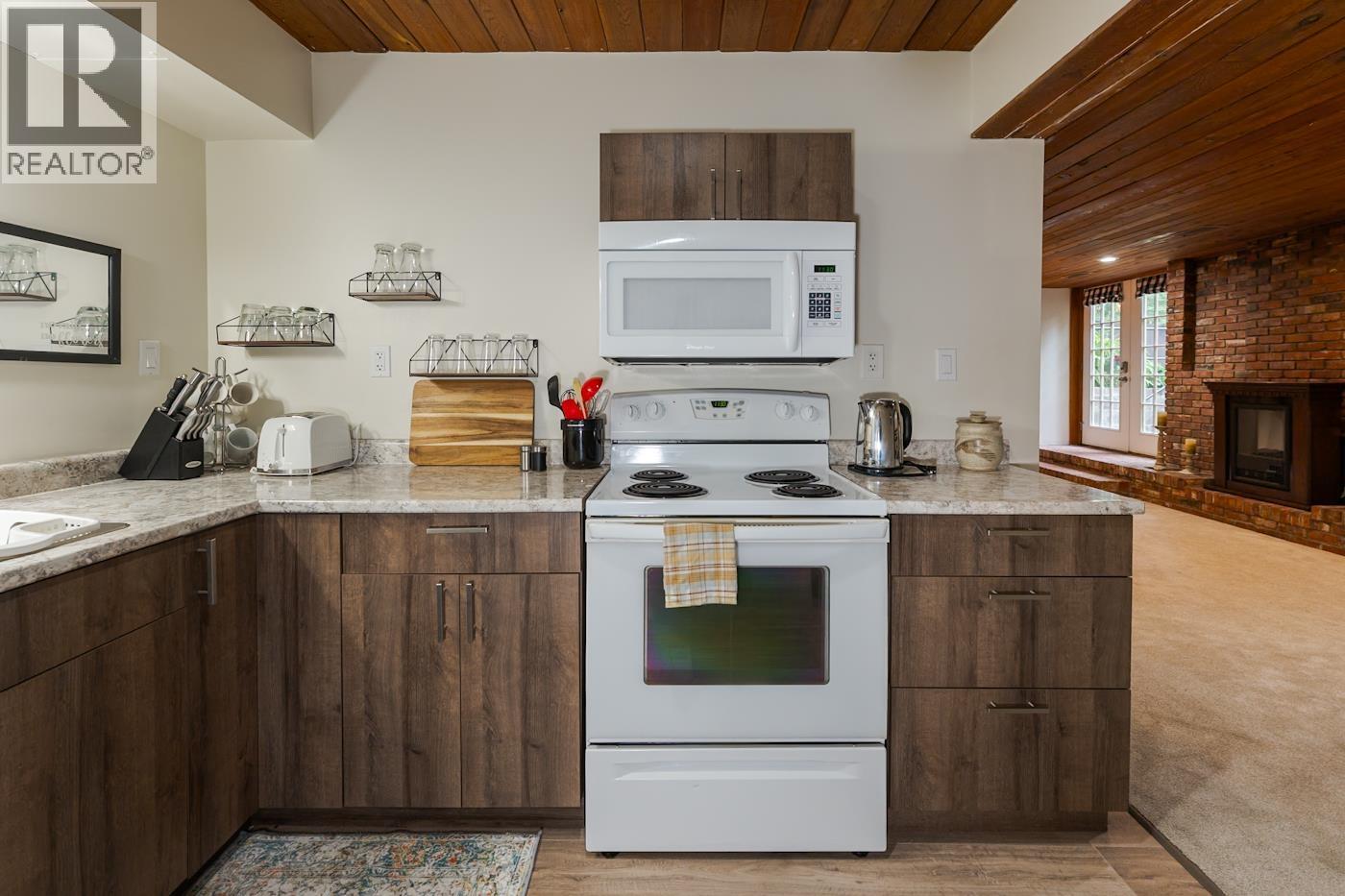 5836 TRENT DRIVE - Image 18