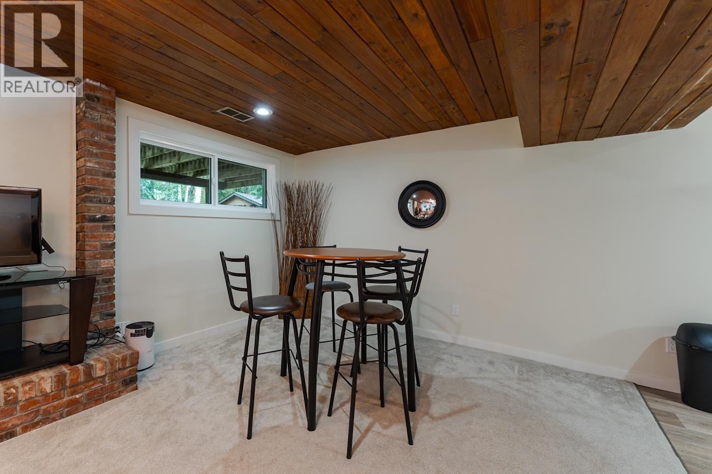 5836 TRENT DRIVE - 22