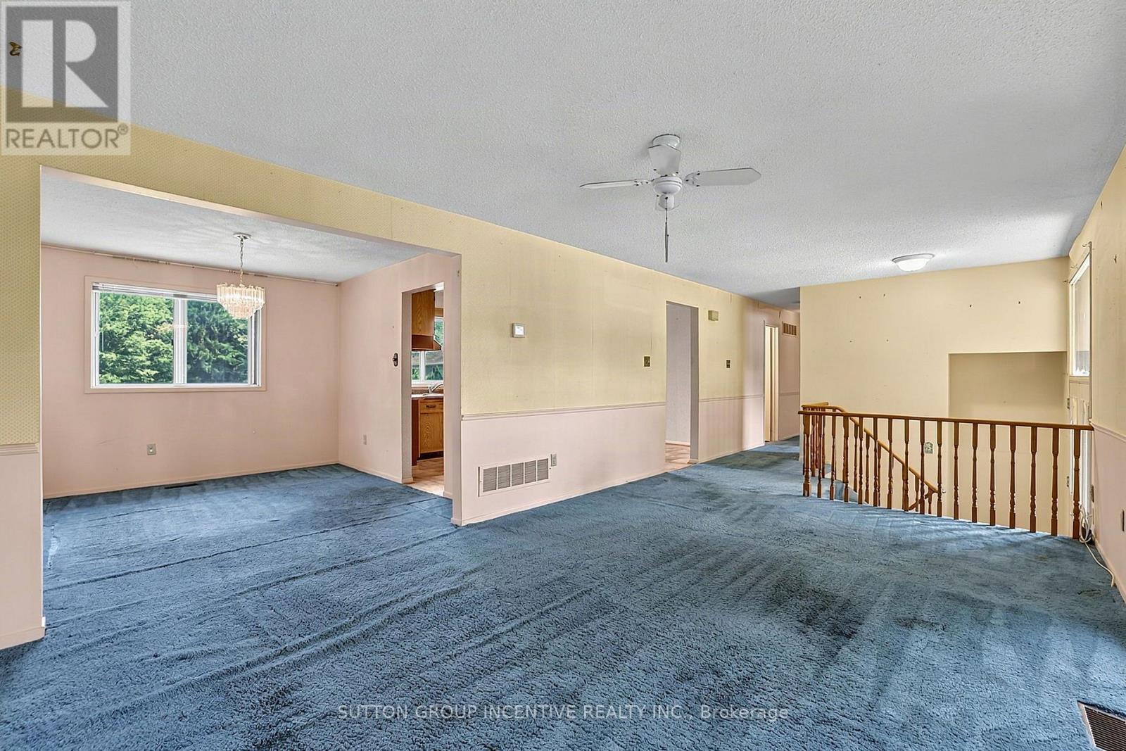37 MOORE PARK DRIVE - 8
