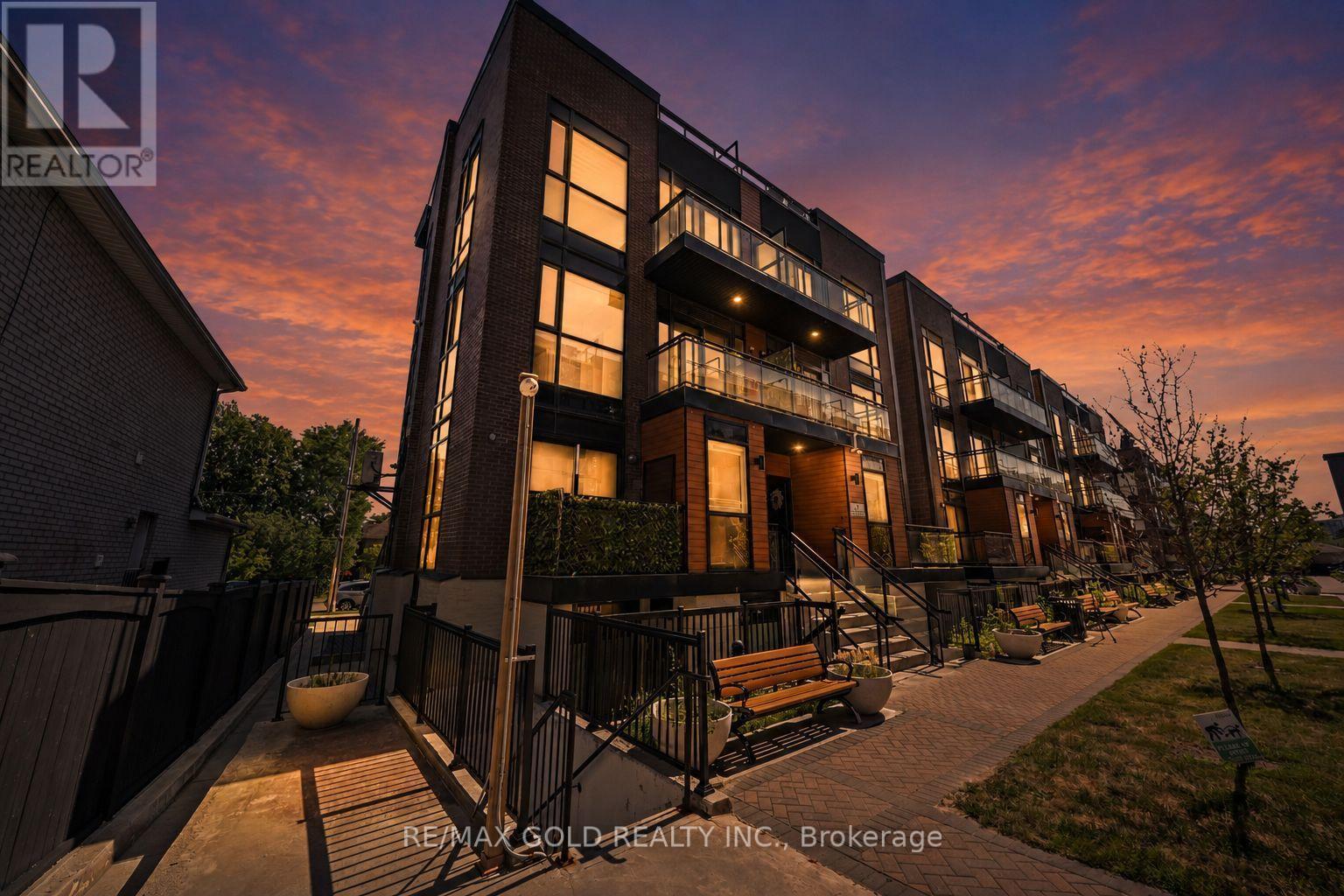 #602 18 COLES AVENUE - 2