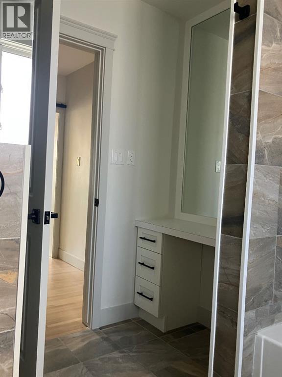 404 8 Street Southwest - Photo 18