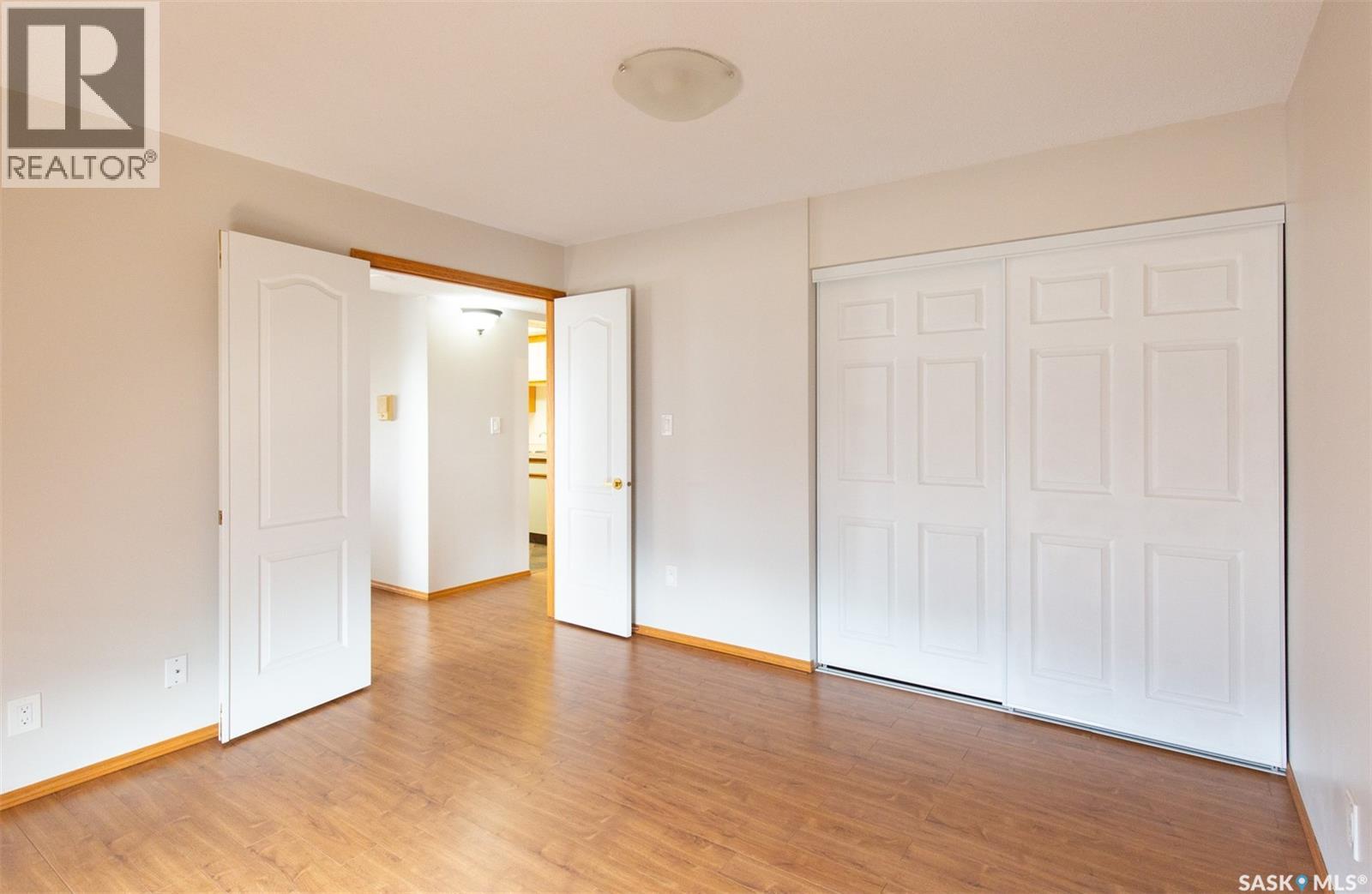 #H 279 Hochelaga STREET E - 21