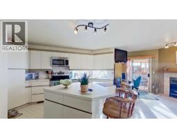 2219 Westmount Road NW - photo 2