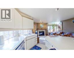 2219 Westmount Road NW - photo 8