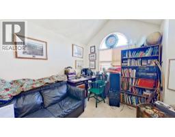 2219 Westmount Road NW - photo 18