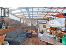 2219 Westmount Road NW - photo 23
