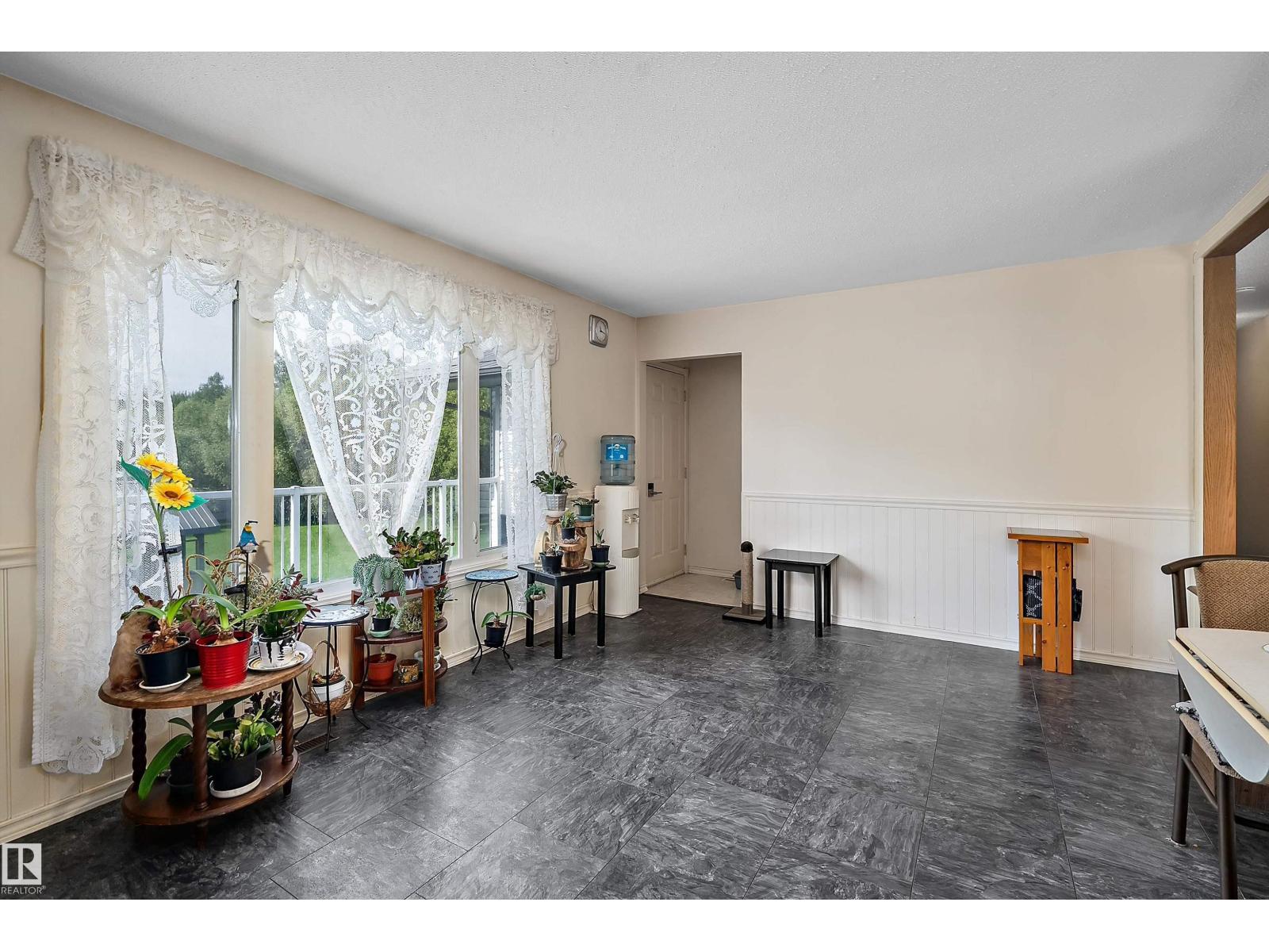 #104 52502 RGE ROAD 25 - Image 13