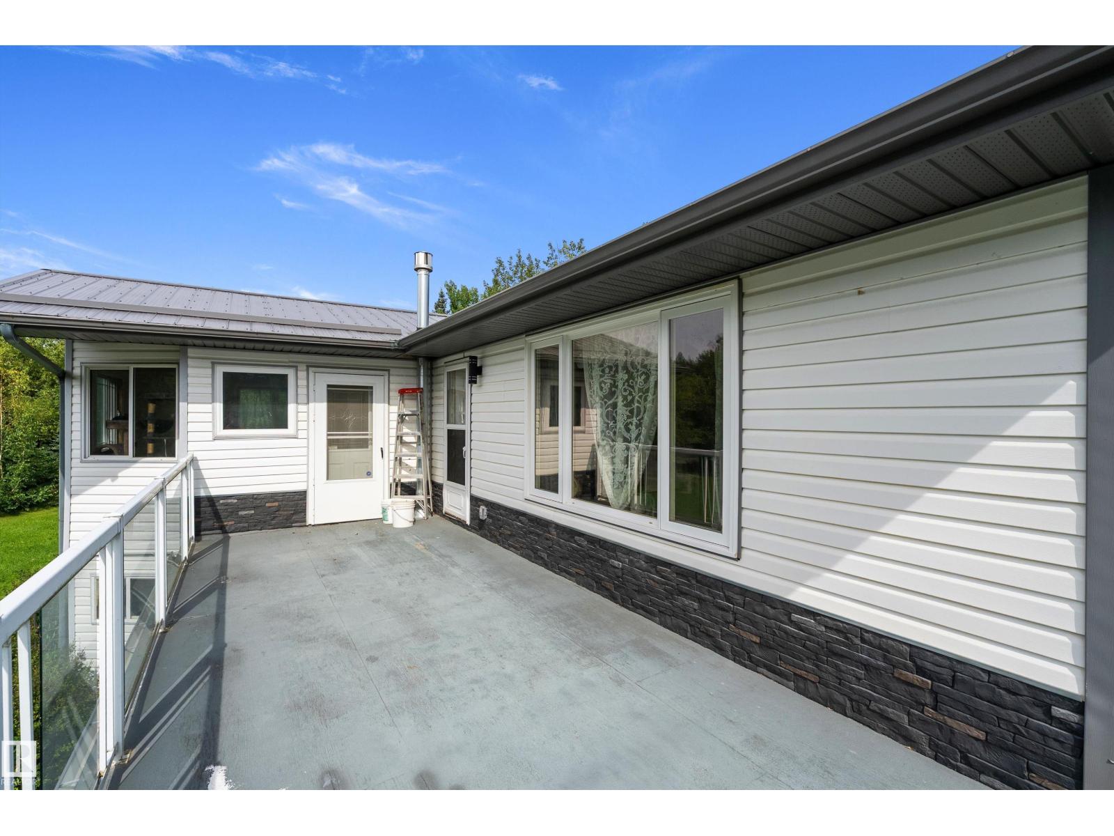 #104 52502 RGE ROAD 25 - 38