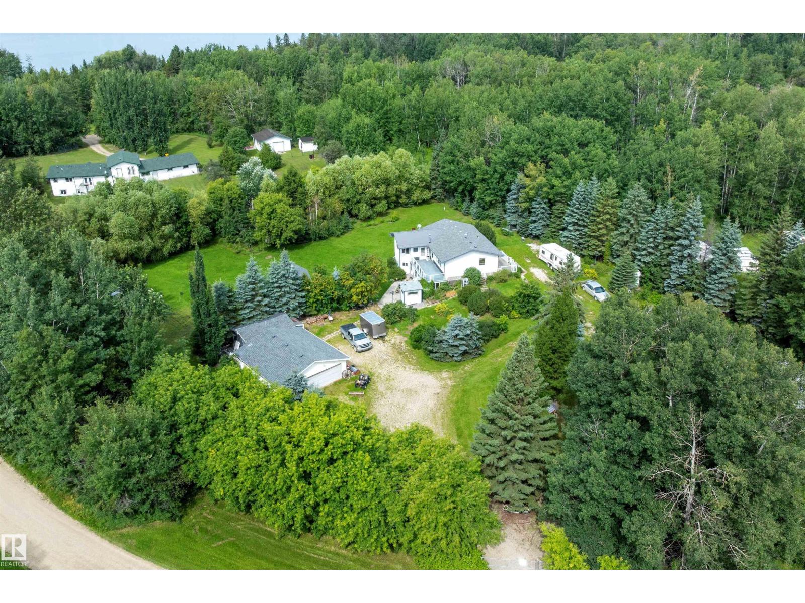 #104 52502 RGE ROAD 25 - 56