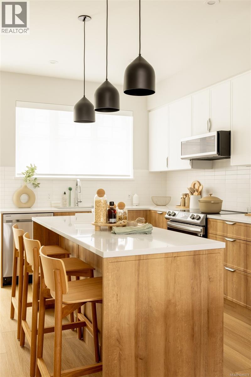 #110 3240 Glendale Pl - 3