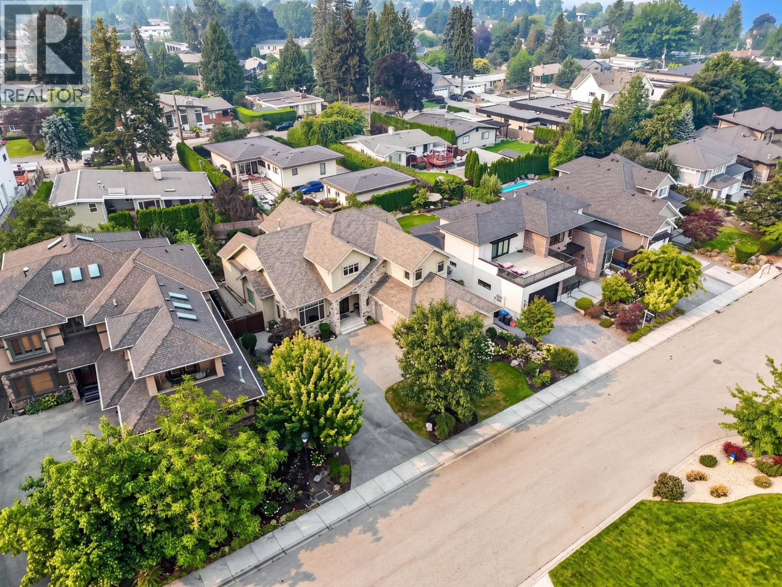523 Metcalfe Avenue - 3