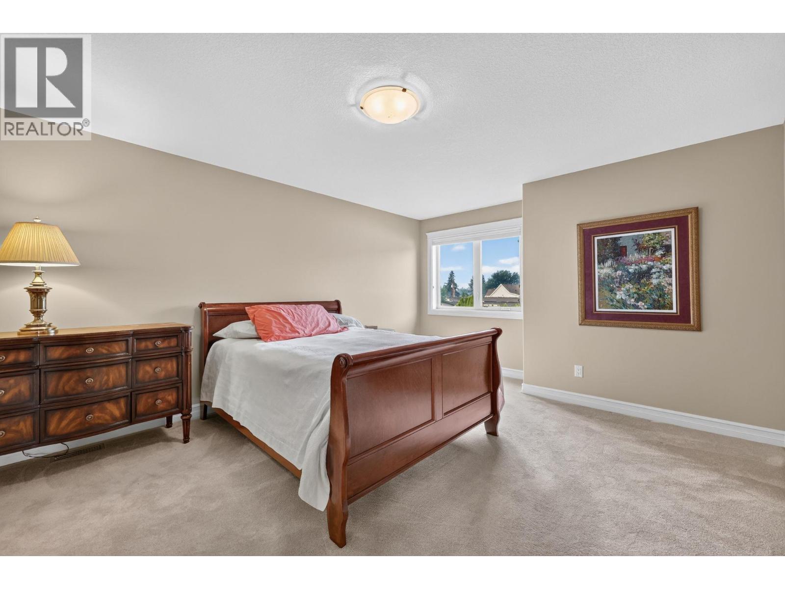 523 Metcalfe Avenue - 36