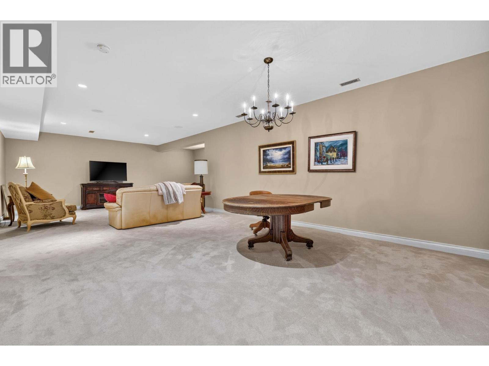 523 Metcalfe Avenue - 45