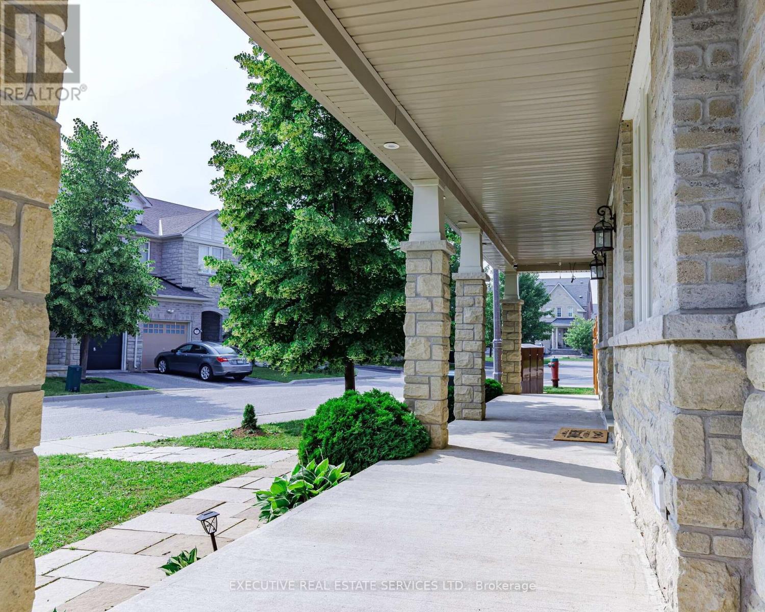 2 NECTARLANE AVENUE - 38