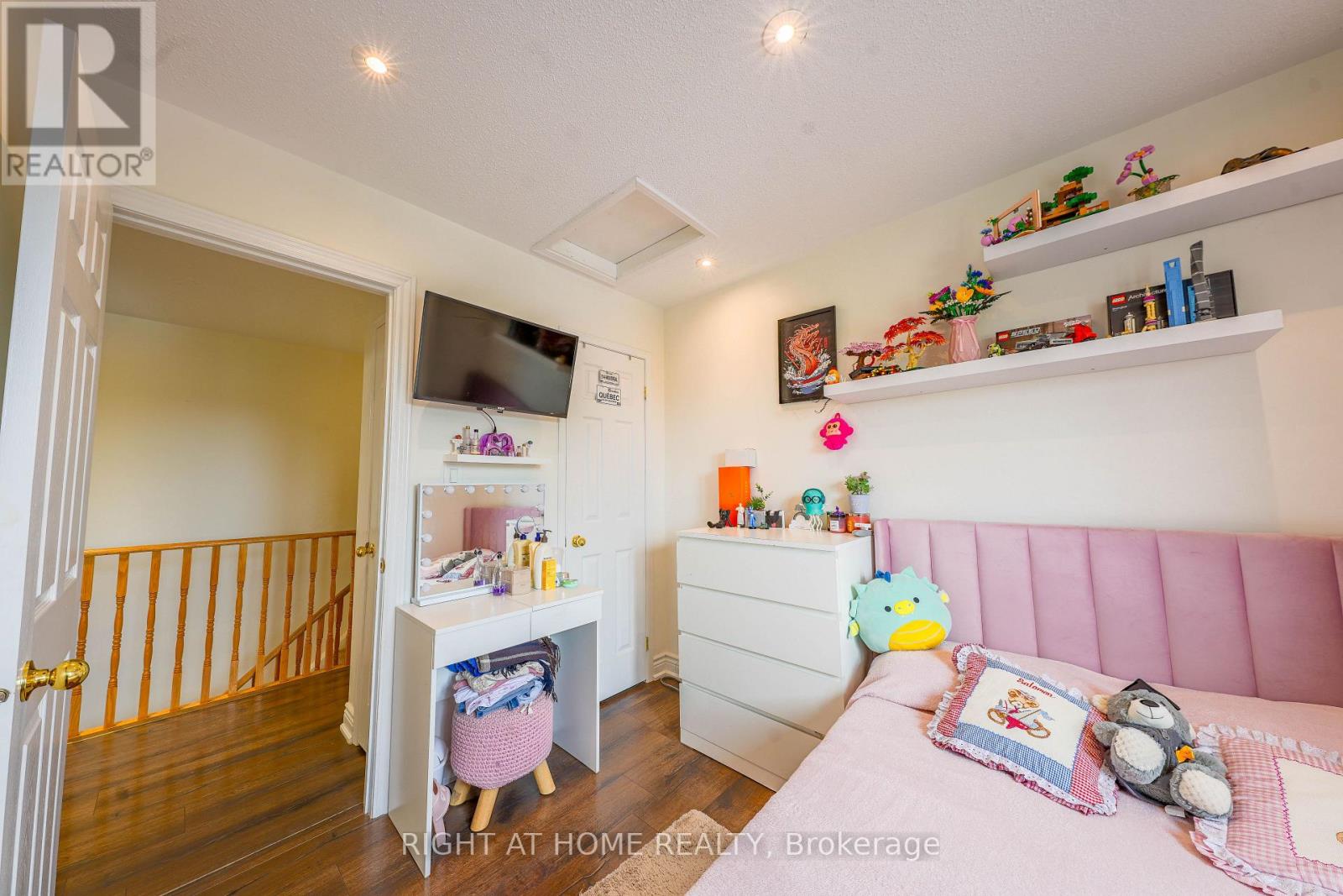 3881 PARTITION ROAD - 11