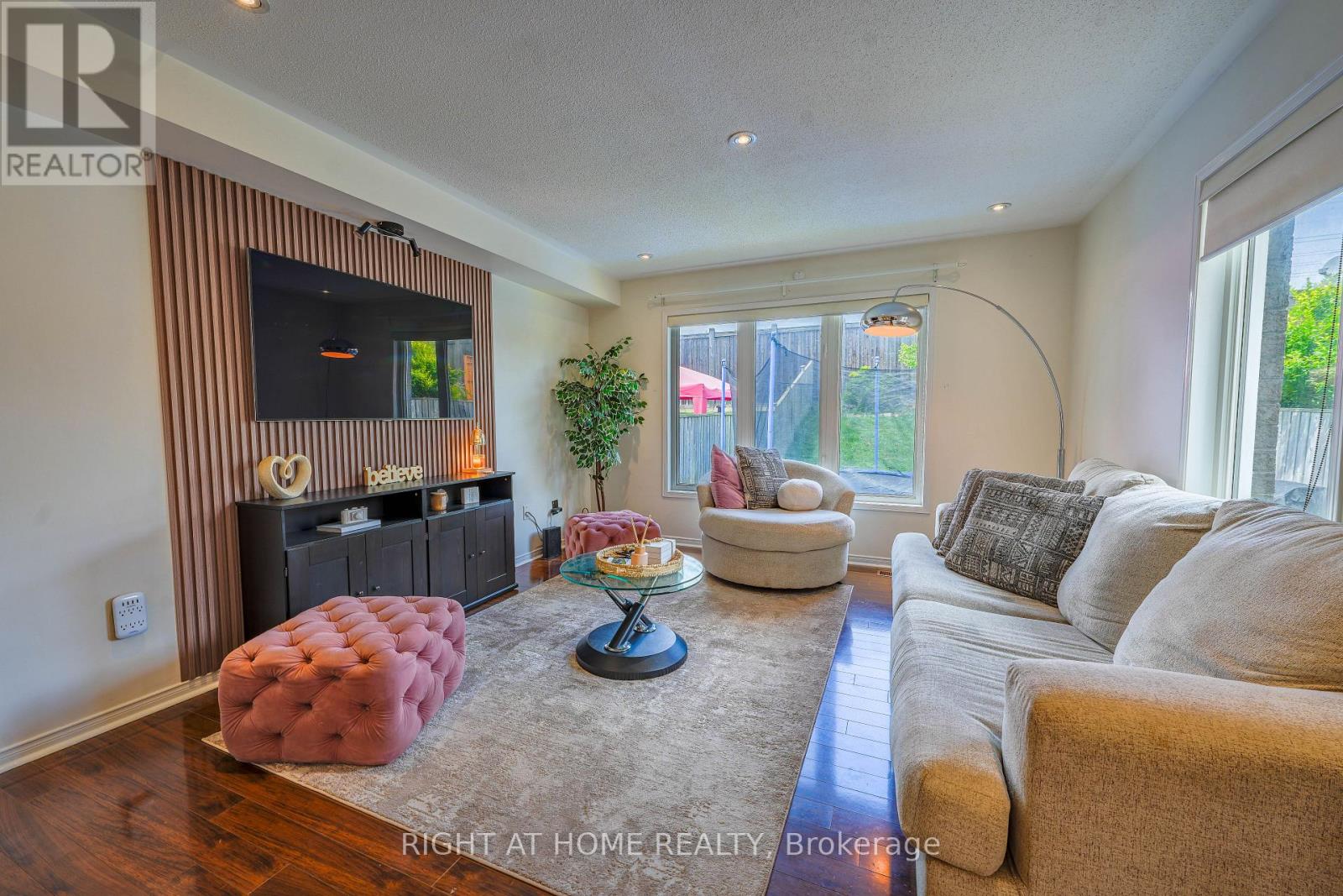 3881 PARTITION ROAD - 16