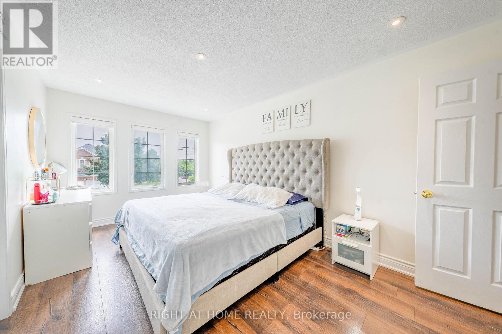 3881 PARTITION ROAD - 6