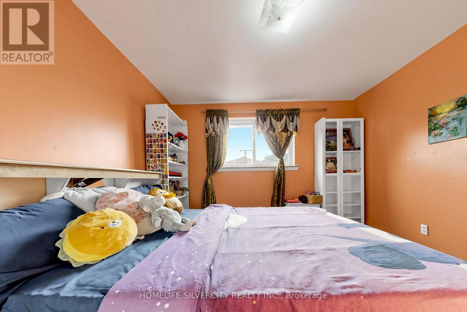 3126 REDBANK CRESCENT - 21