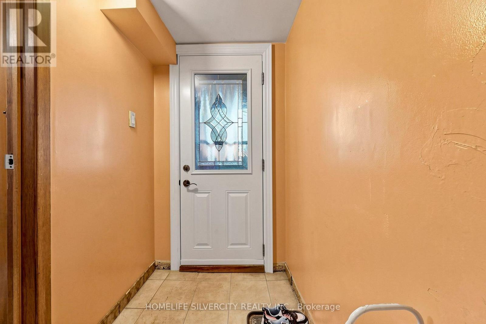 3126 REDBANK CRESCENT - 26
