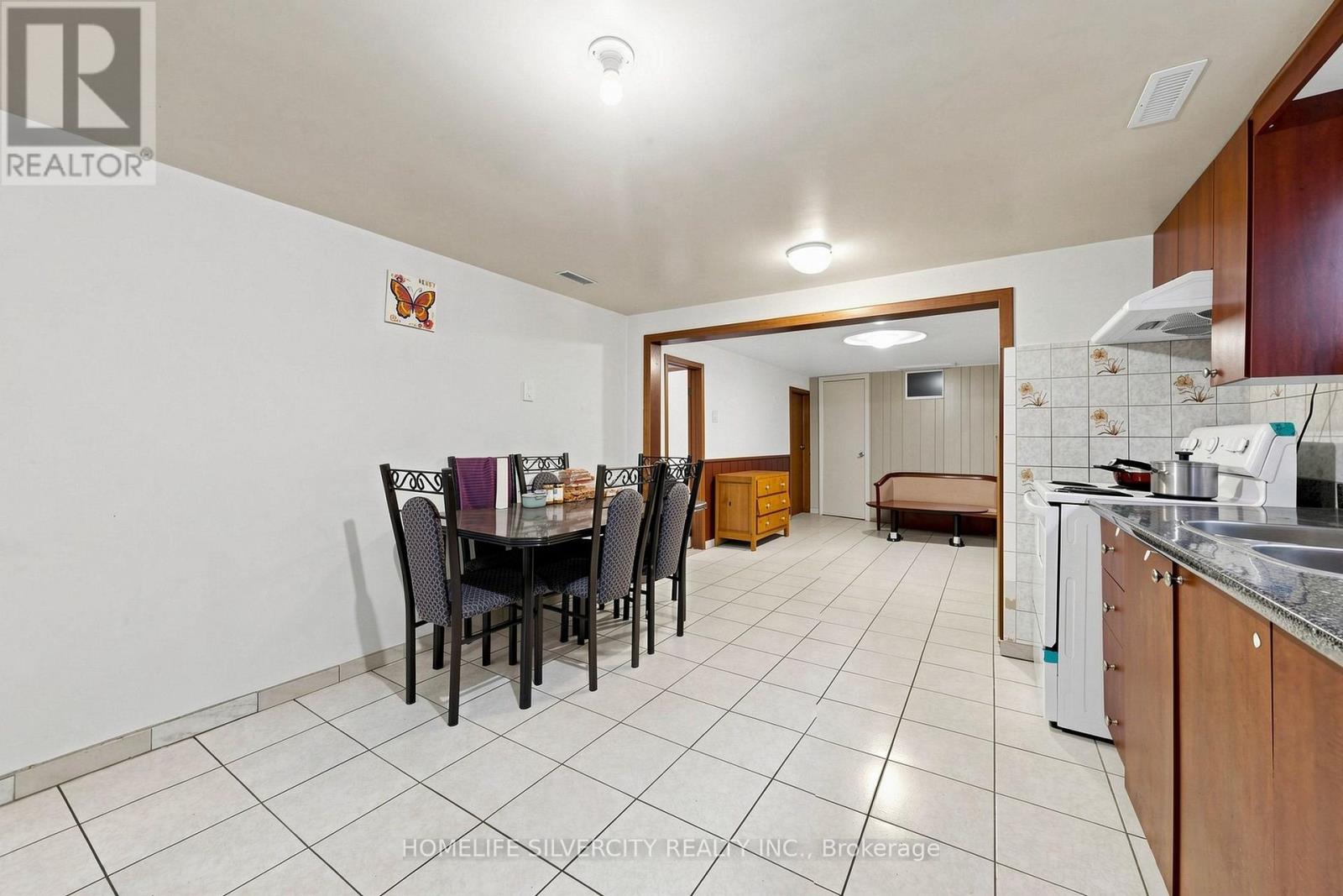 3126 REDBANK CRESCENT - 29