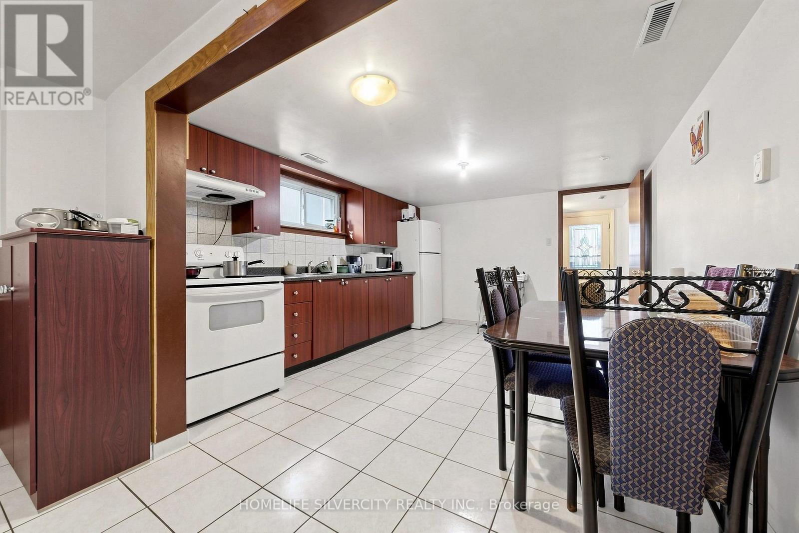3126 REDBANK CRESCENT - 30