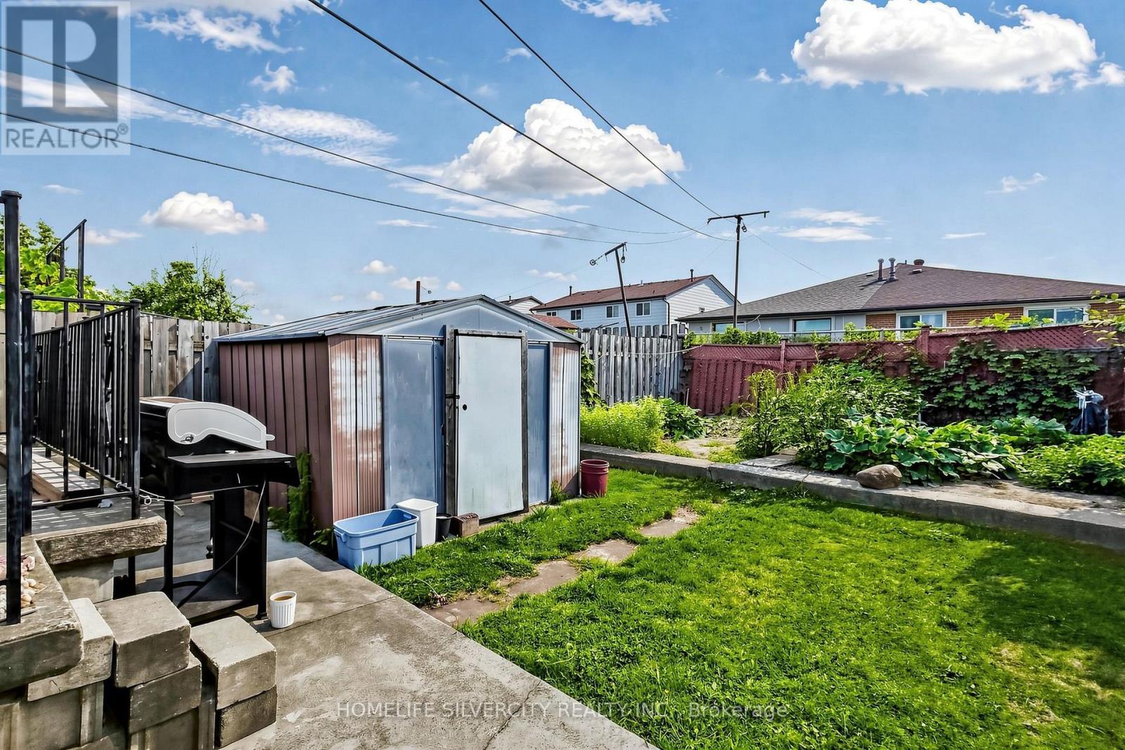 3126 REDBANK CRESCENT - 46