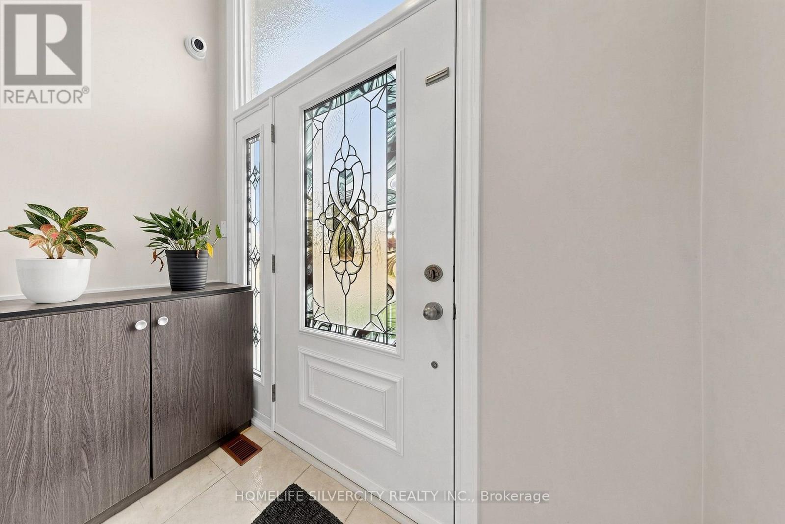 3126 REDBANK CRESCENT - 5
