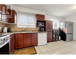 3126 Redbank Crescent, Mississauga, ON L4T1V1 Photo 12