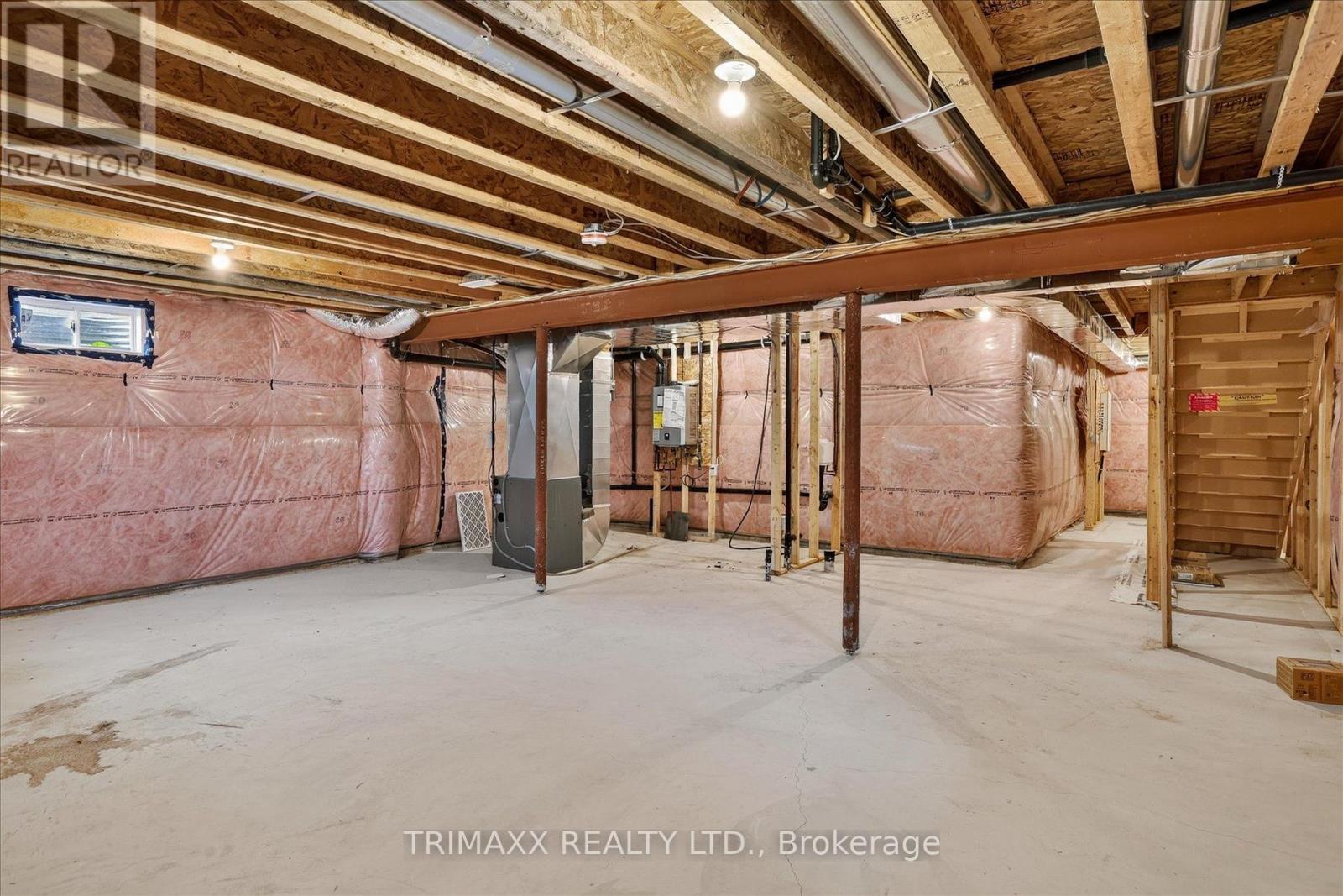 56 HILLCROFT WAY - 35