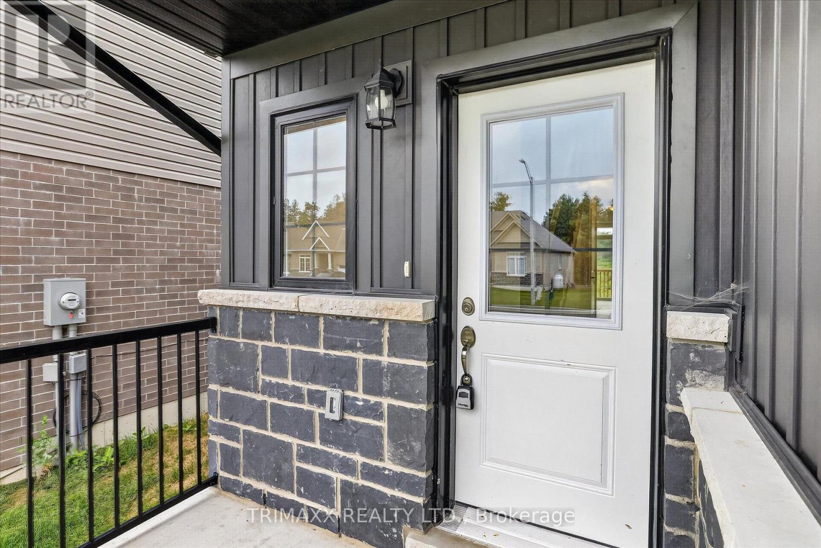 56 HILLCROFT WAY - 5