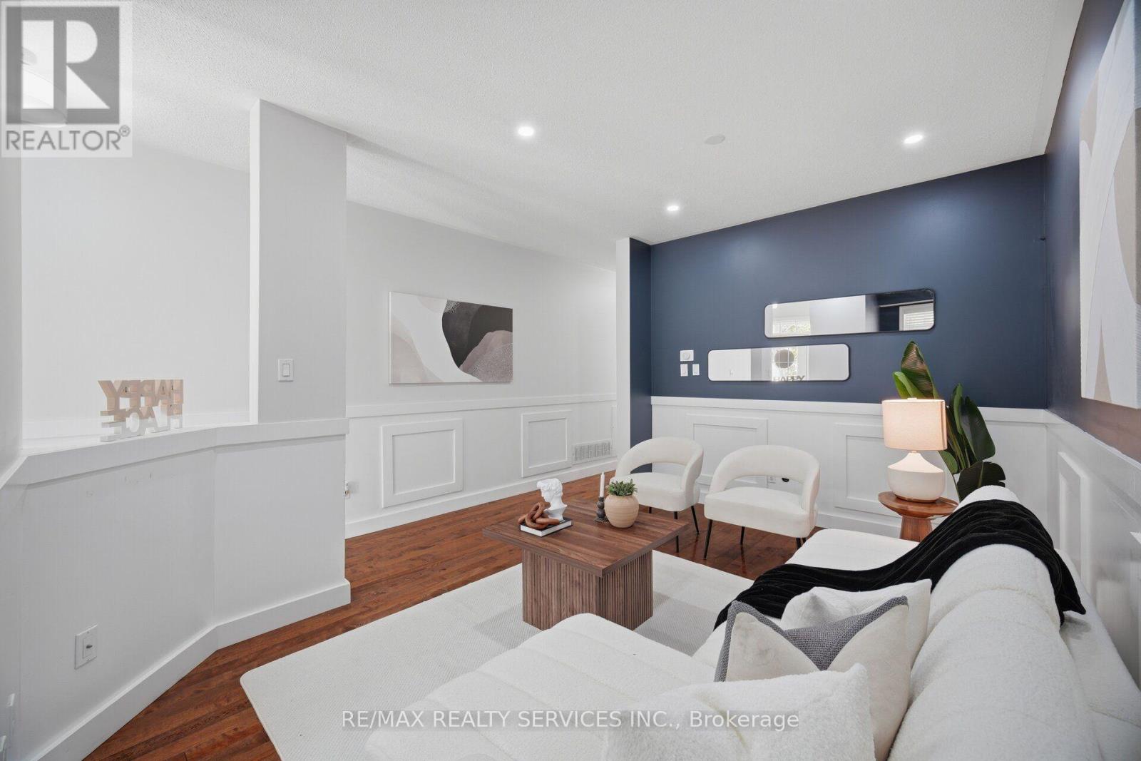5 WESTHAMPTON WAY - 12