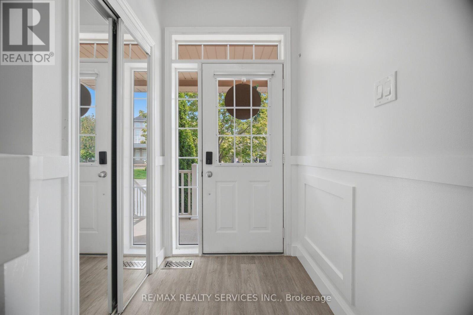 5 WESTHAMPTON WAY - 8