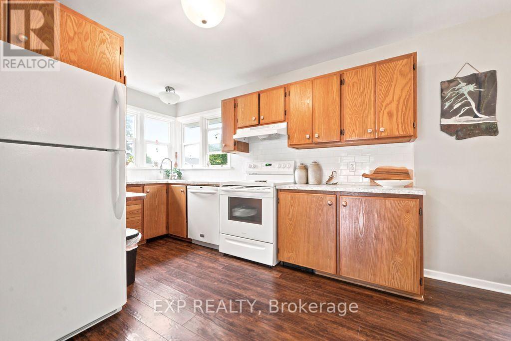 2 Bed, 1 Bath House for Sale in Renfrew – 101 GRANT BOULEVARD, Renfrew – MLS# X13663496 - Image 20