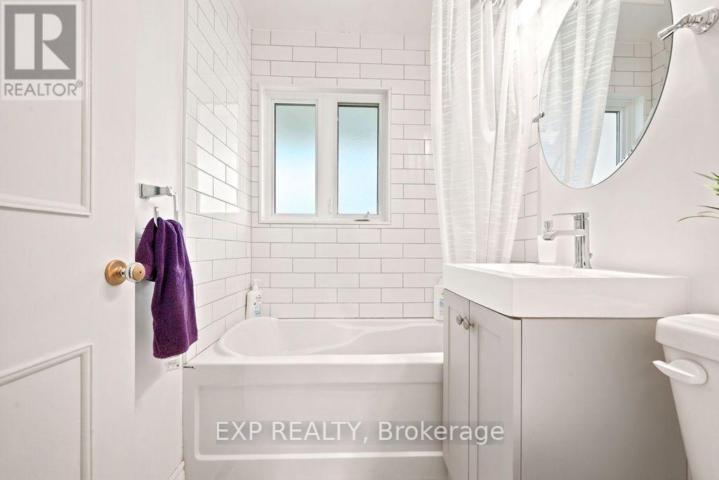 2 Bed, 1 Bath House for Sale in Renfrew – 101 GRANT BOULEVARD, Renfrew – MLS# X13663496 - Image 12