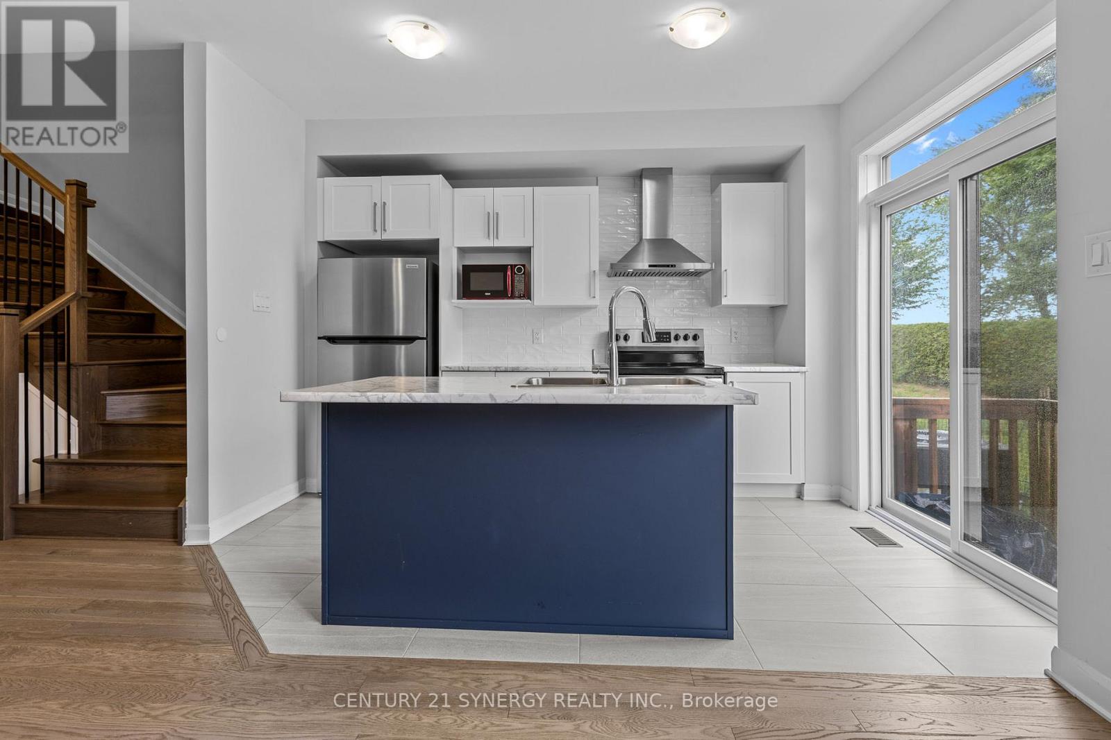 112 ATTWELL PRIVATE - Image 14