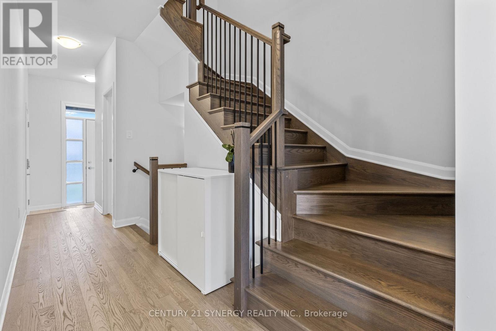 112 ATTWELL PRIVATE - Image 8