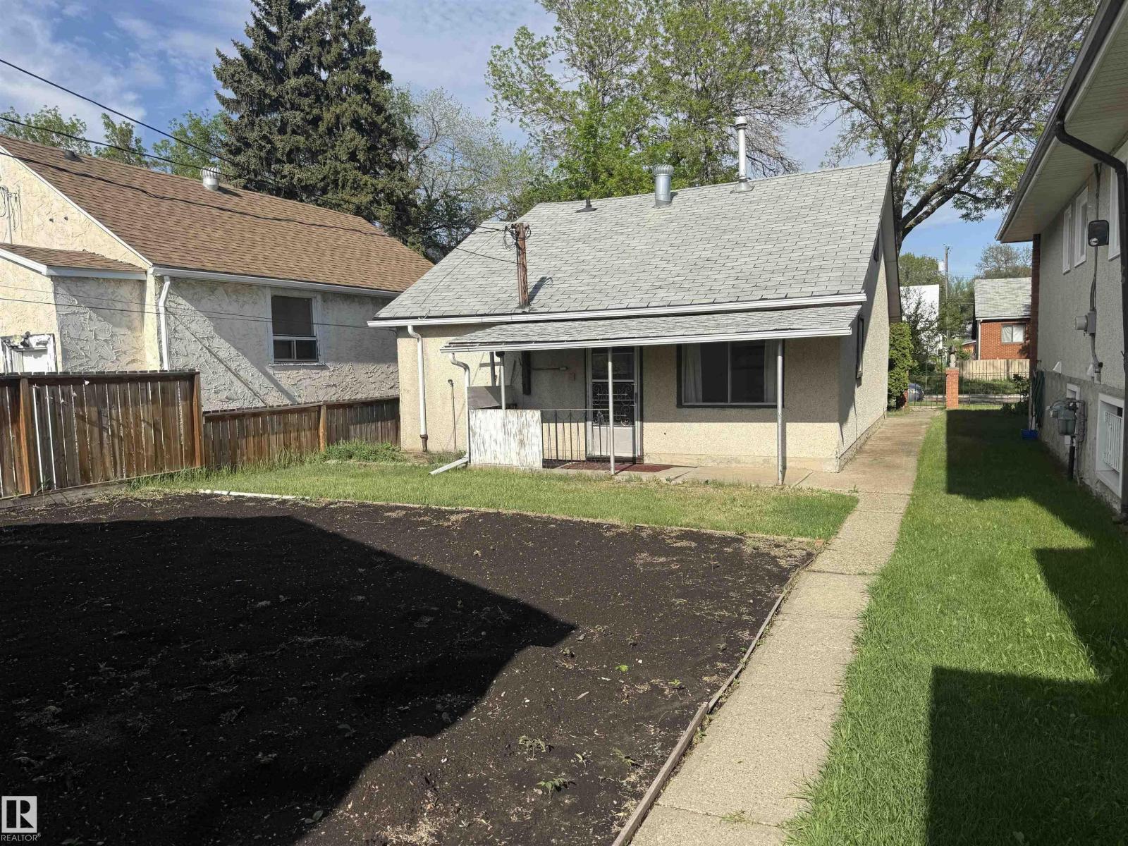 12134 96 ST NW, Alberta Avenue, Edmonton photo 3