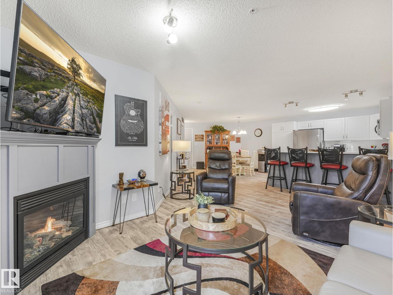 #208 16035 132 ST NW - Image 11