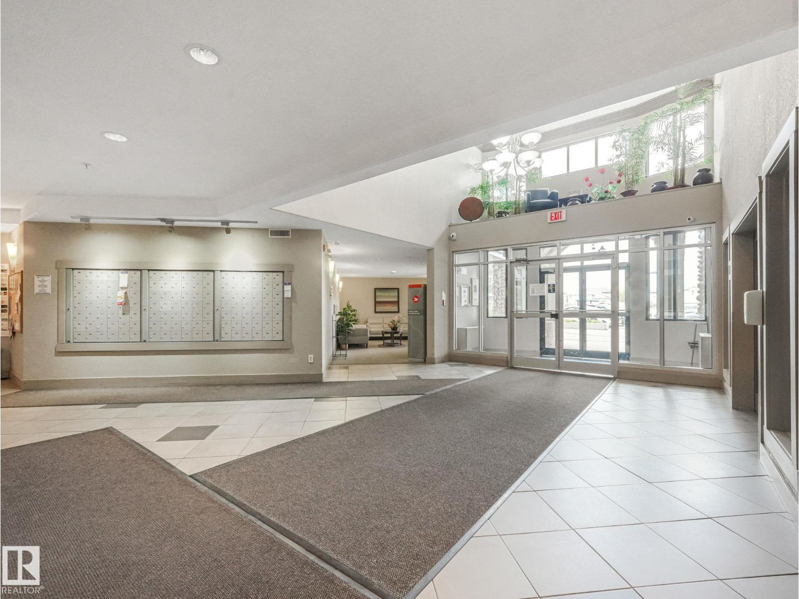 #208 16035 132 ST NW - Image 38