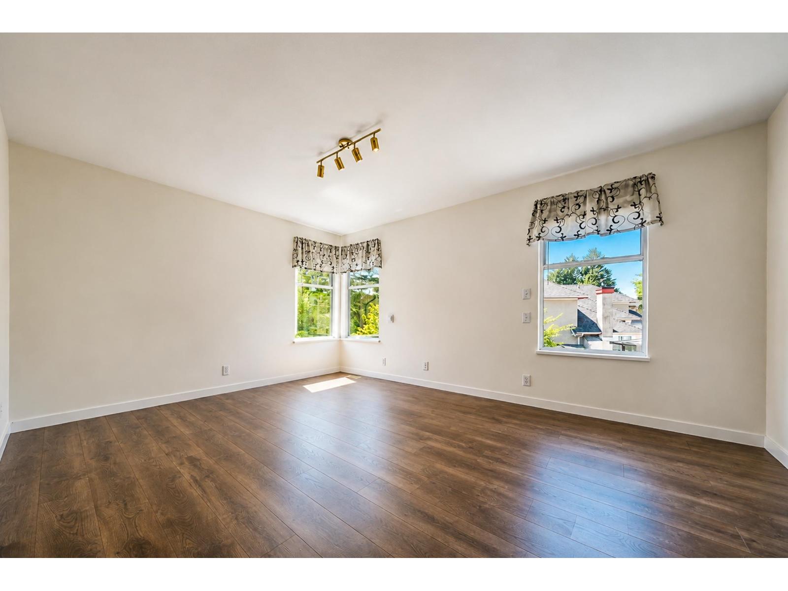 3 Bed, 3 Bath House for Sale in Surrey – 16042 108A AVENUE, Surrey – MLS# R3155139 - Image 30