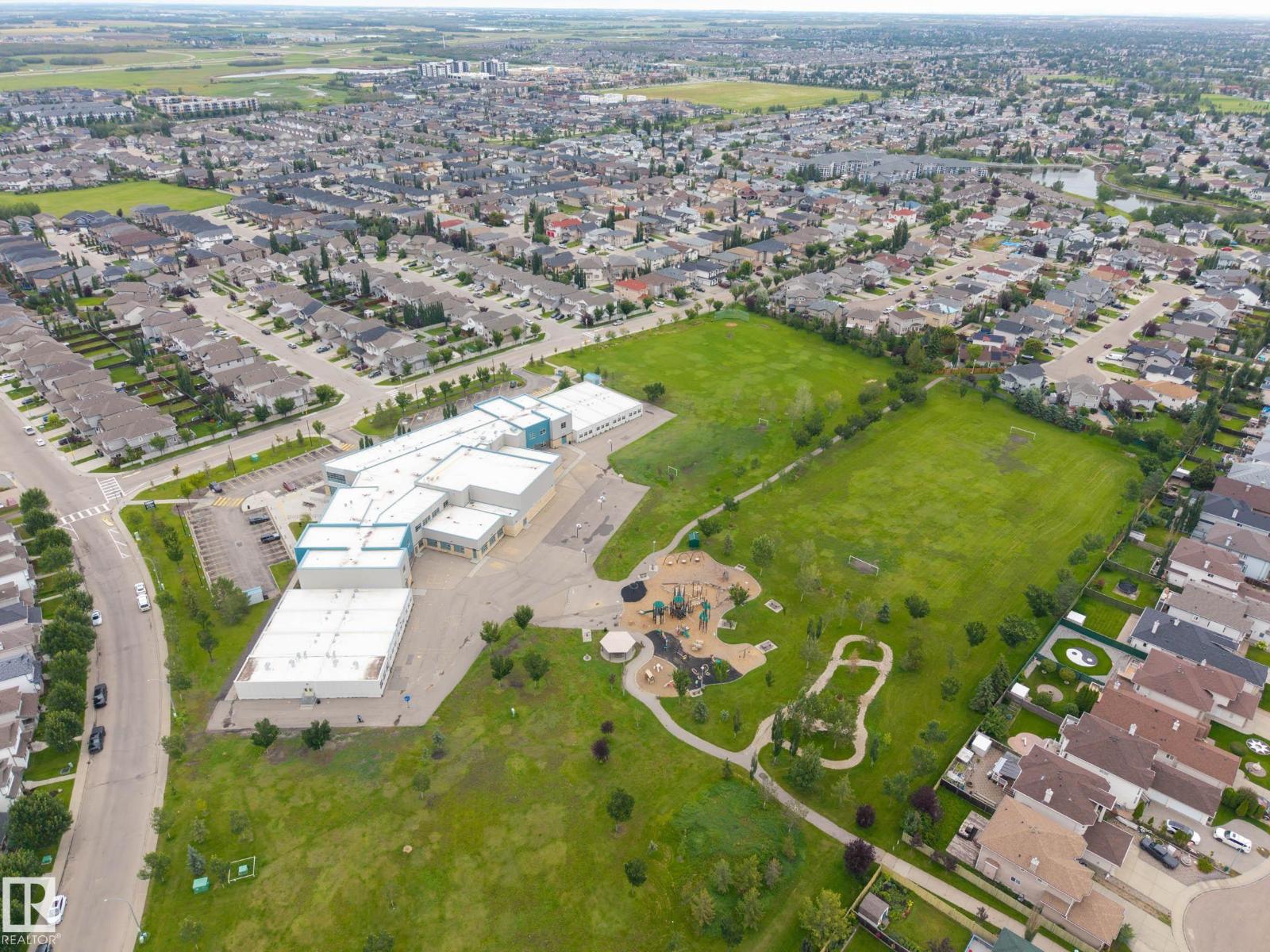 13608 160 AV NW, Carlton, Edmonton photo 4
