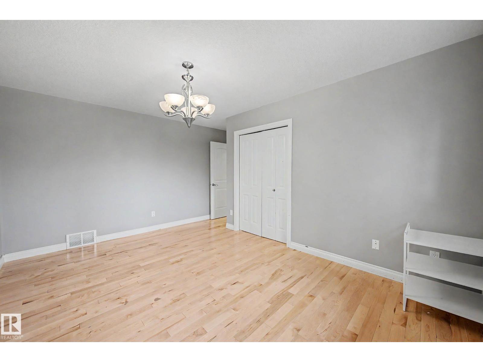 13608 160 AV NW - Image 40