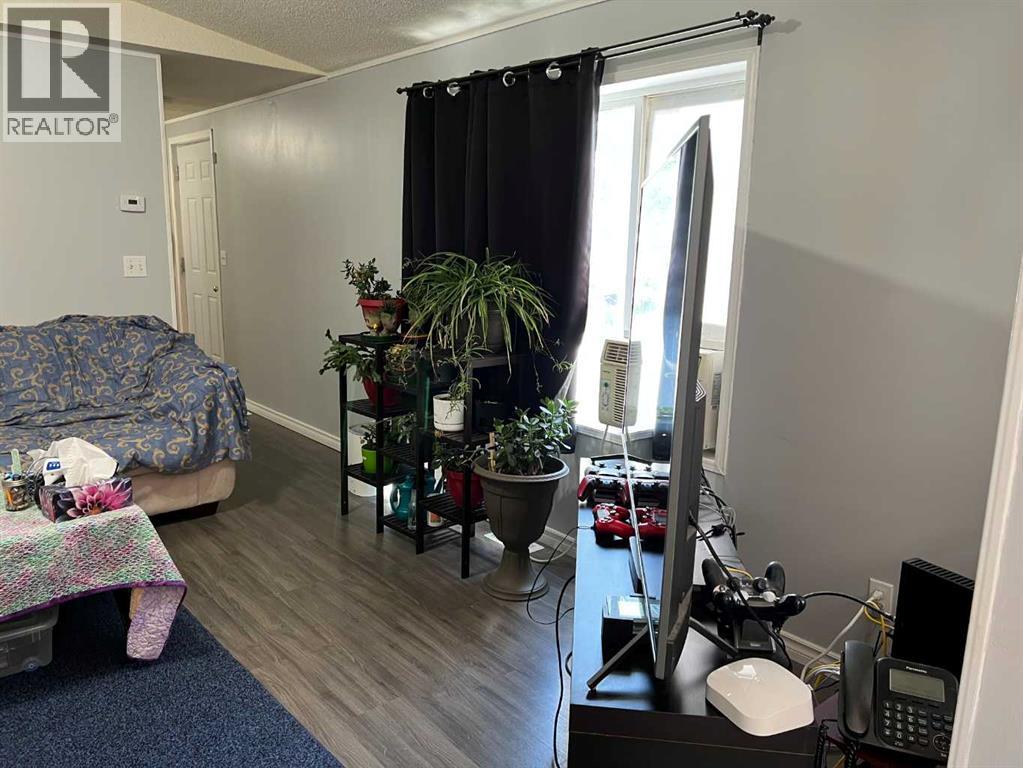 903 5 Avenue - Photo 9