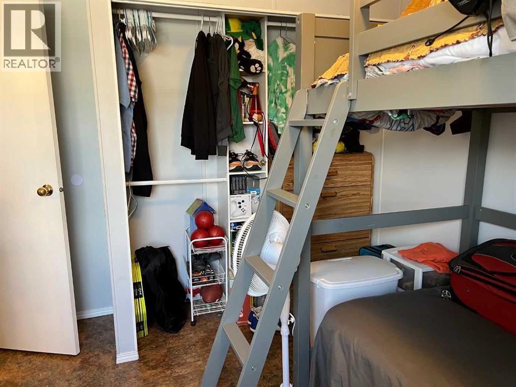 903 5 Avenue - Photo 13
