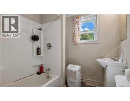 42 Railway, Moncton, NB E1C2E1 Photo 21