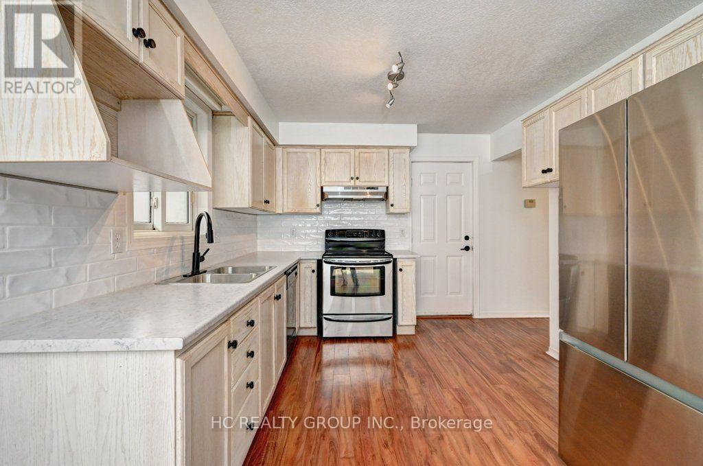 271 RESURRECTION DRIVE - Image 20